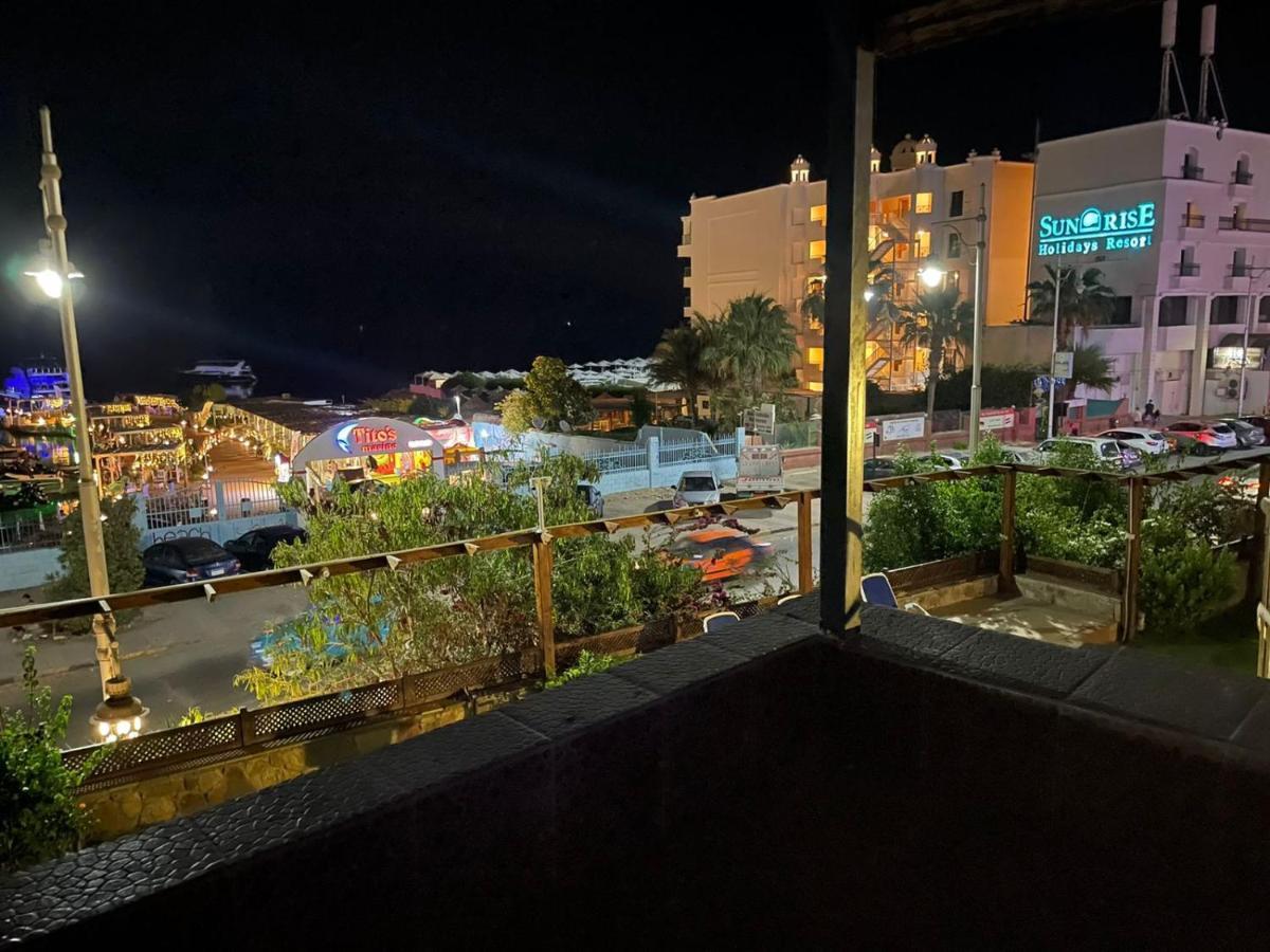 Serafy City Center Hostel And Pool For Foreigners Adults Only Hurgada Dış mekan fotoğraf