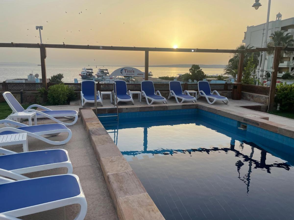 Serafy City Center Hostel And Pool For Foreigners Adults Only Hurgada Dış mekan fotoğraf