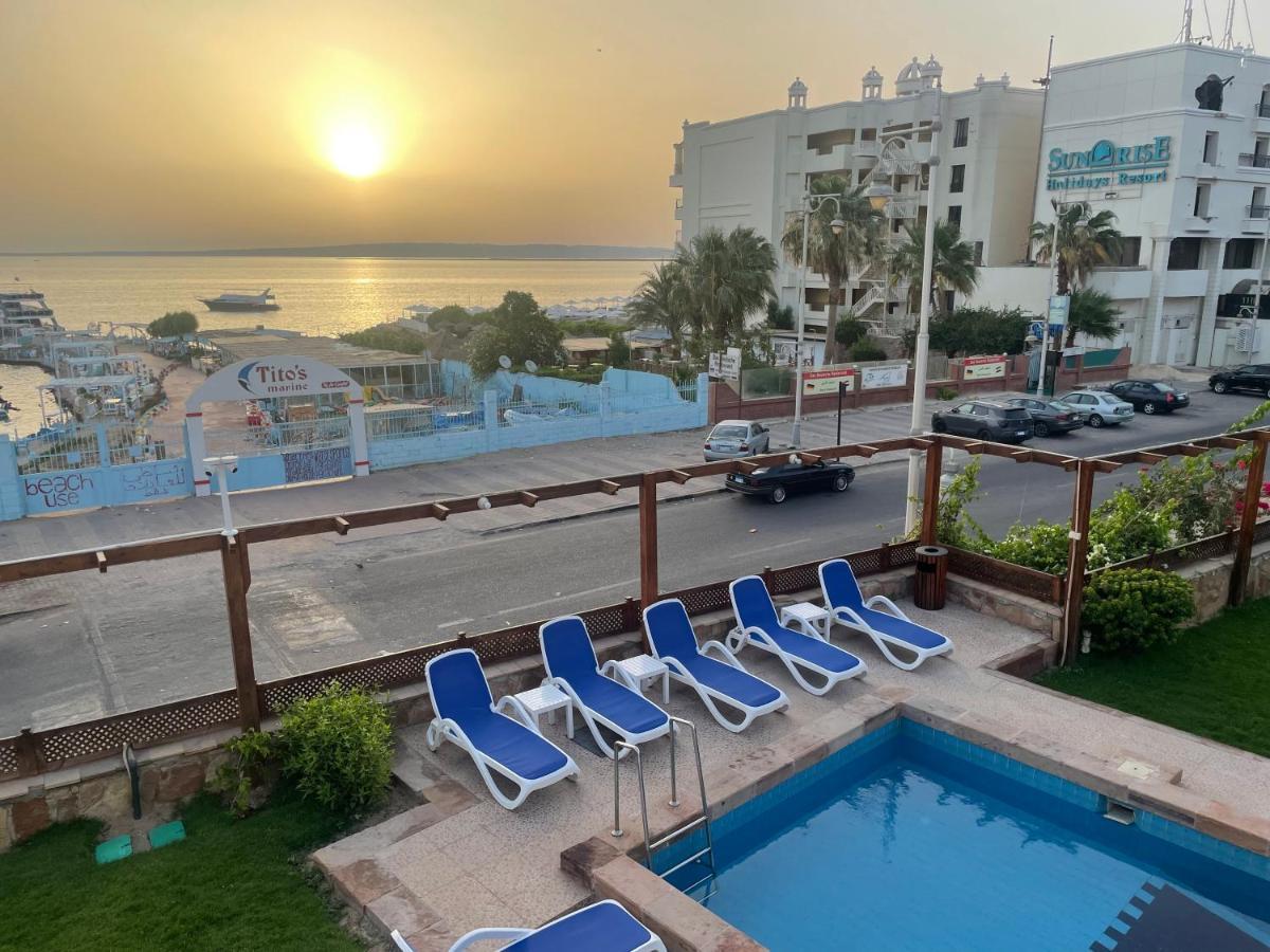Serafy City Center Hostel And Pool For Foreigners Adults Only Hurgada Dış mekan fotoğraf