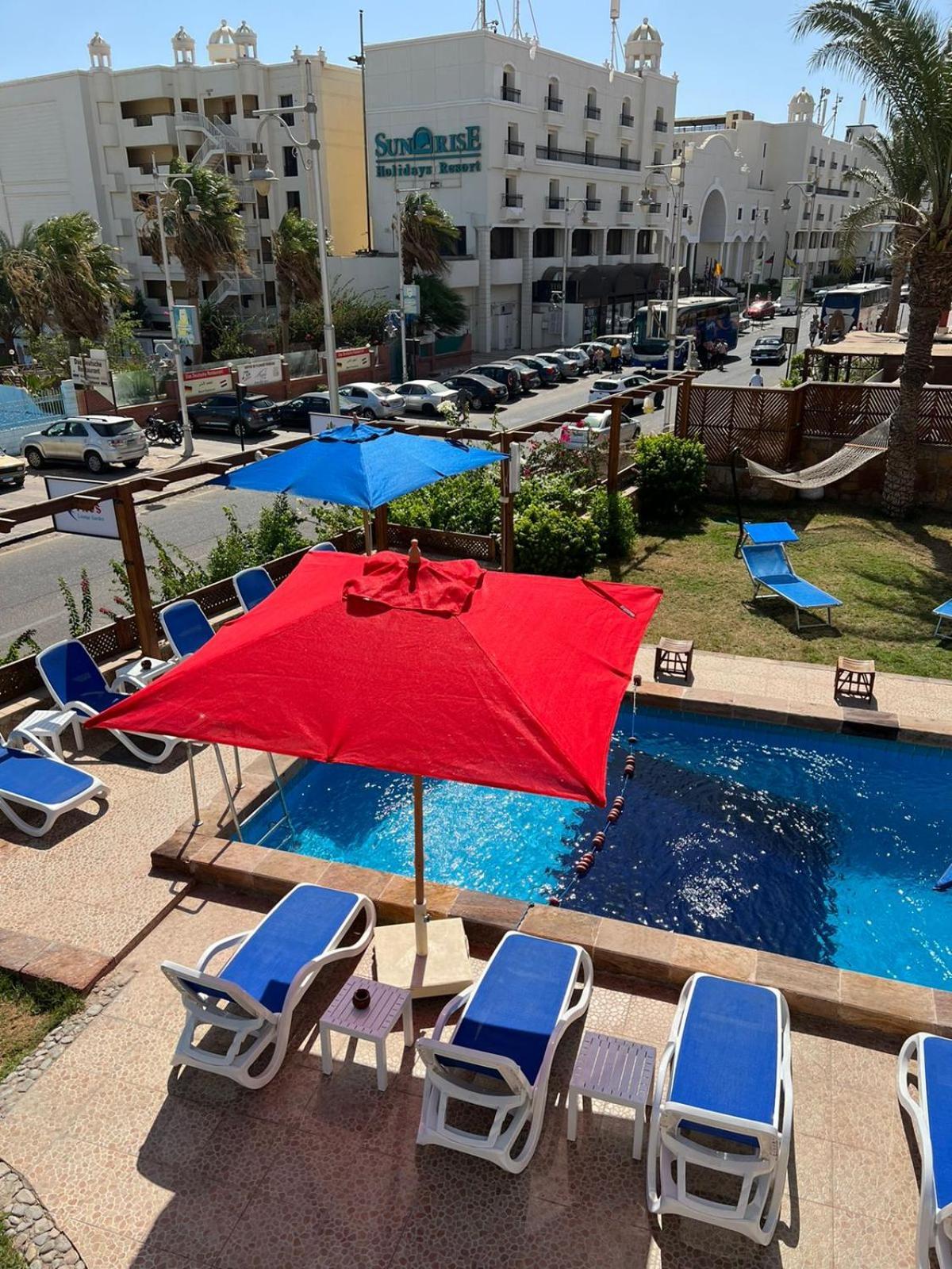Serafy City Center Hostel And Pool For Foreigners Adults Only Hurgada Dış mekan fotoğraf