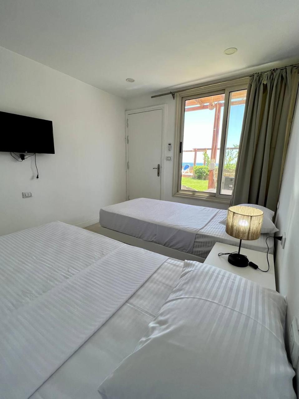 Serafy City Center Hostel And Pool For Foreigners Adults Only Hurgada Oda fotoğraf
