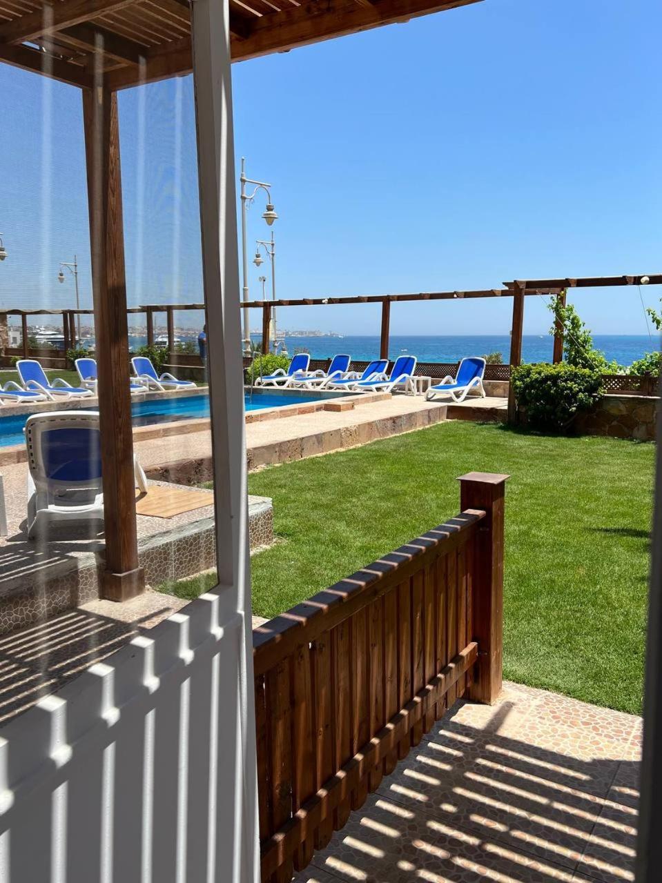 Serafy City Center Hostel And Pool For Foreigners Adults Only Hurgada Oda fotoğraf