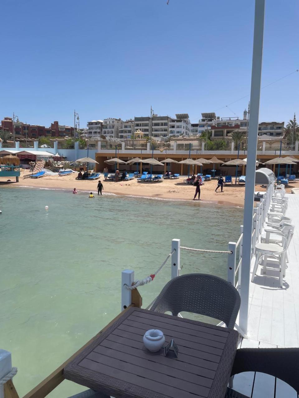 Serafy City Center Hostel And Pool For Foreigners Adults Only Hurgada Dış mekan fotoğraf
